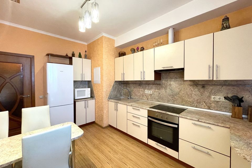 Продаётся 2-комнатная квартира, 56 м²