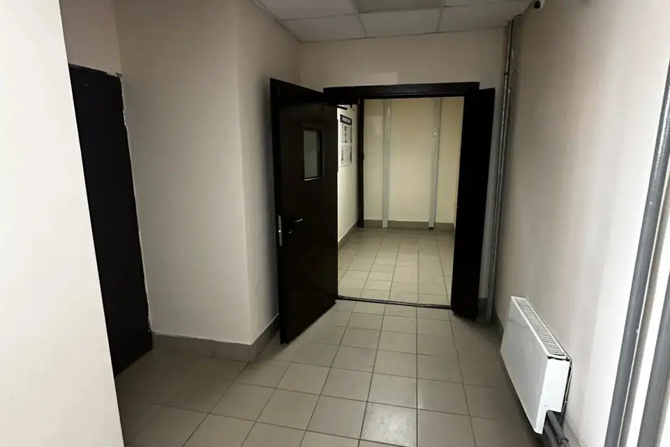 Продаётся 3-комнатная квартира, 102.3 м²