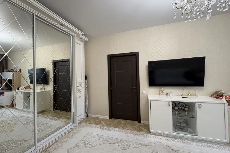 Продаётся 3-комнатная квартира, 76.1 м²