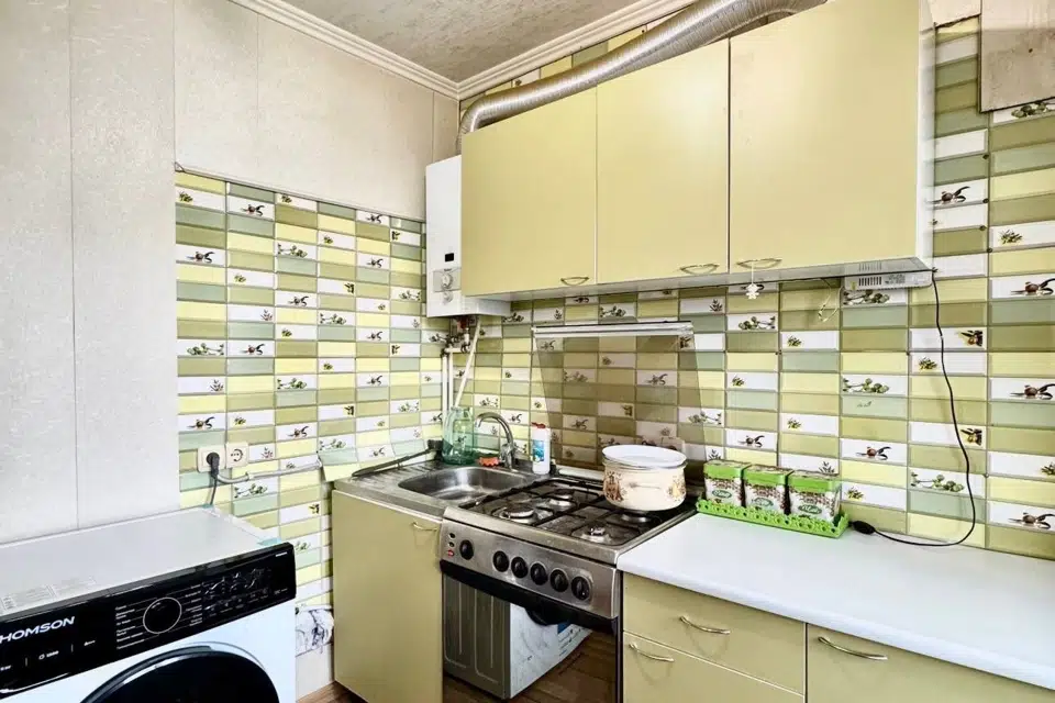 Продаётся 1-комнатная квартира, 37 м²
