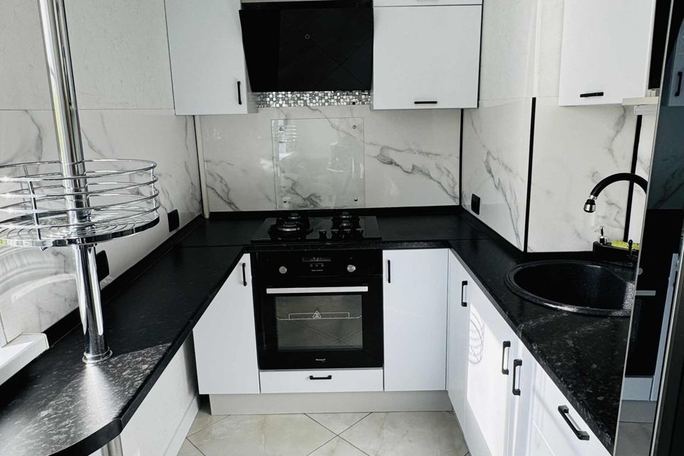Продаётся 3-комнатная квартира, 65.6 м²