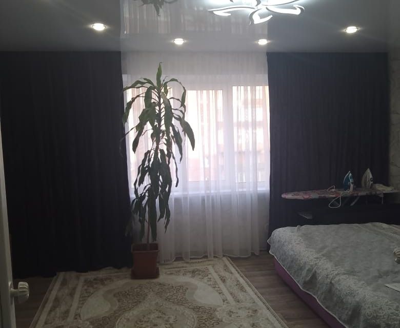 Продаётся 3-комнатная квартира, 64 м²