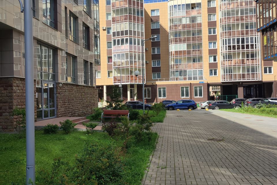 Продаётся 3-комнатная квартира, 110 м²