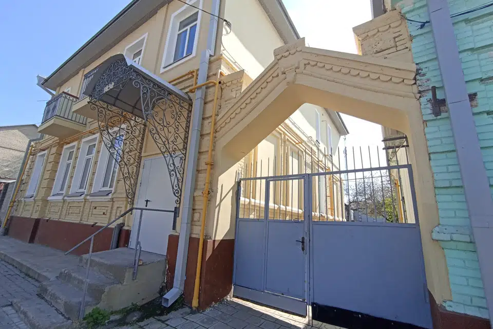 Продаётся 4-комнатная квартира, 83.5 м²