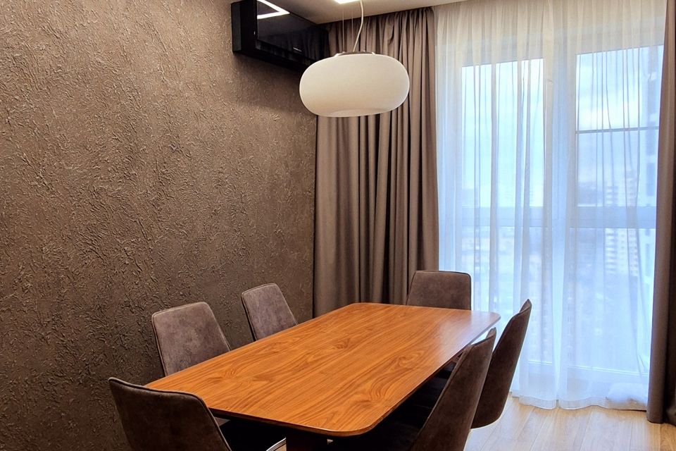 Продаётся 3-комнатная квартира, 92 м²
