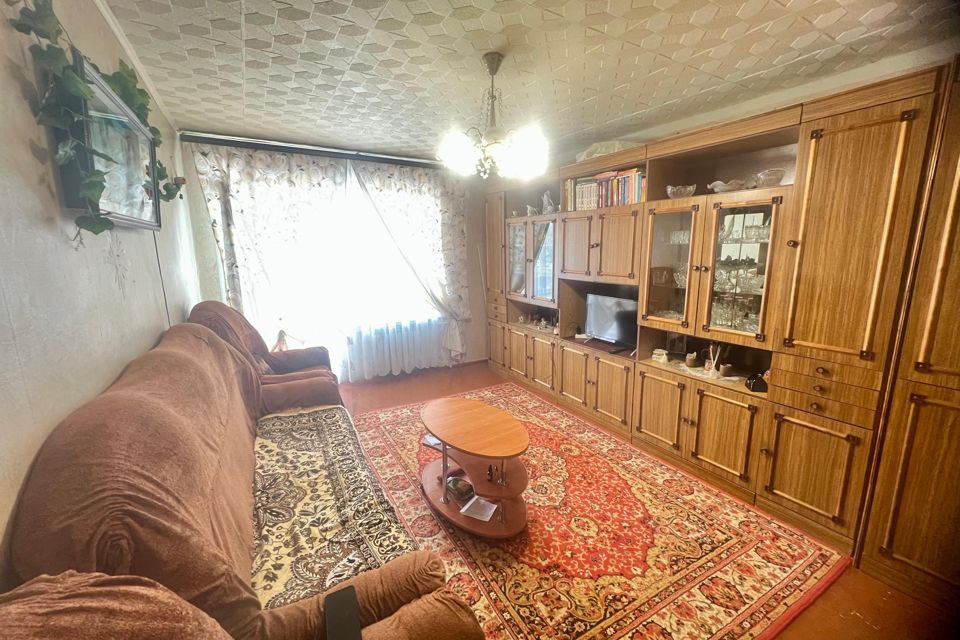 Продаётся 3-комнатная квартира, 59.3 м²