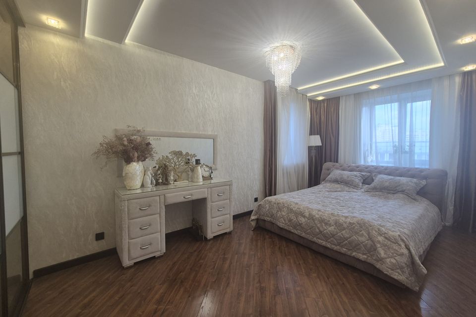 Продаётся 3-комнатная квартира, 104 м²