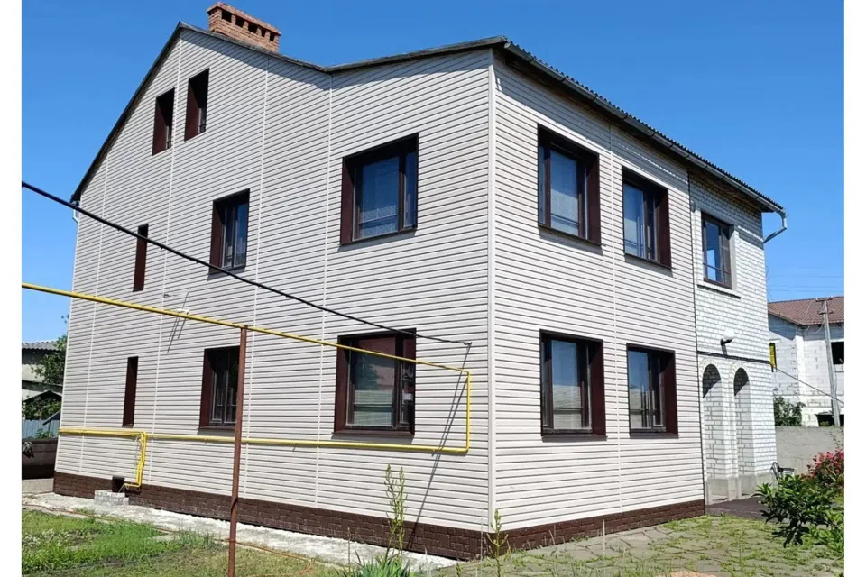 Продаётся 3-этажный дом, 246.2 м²