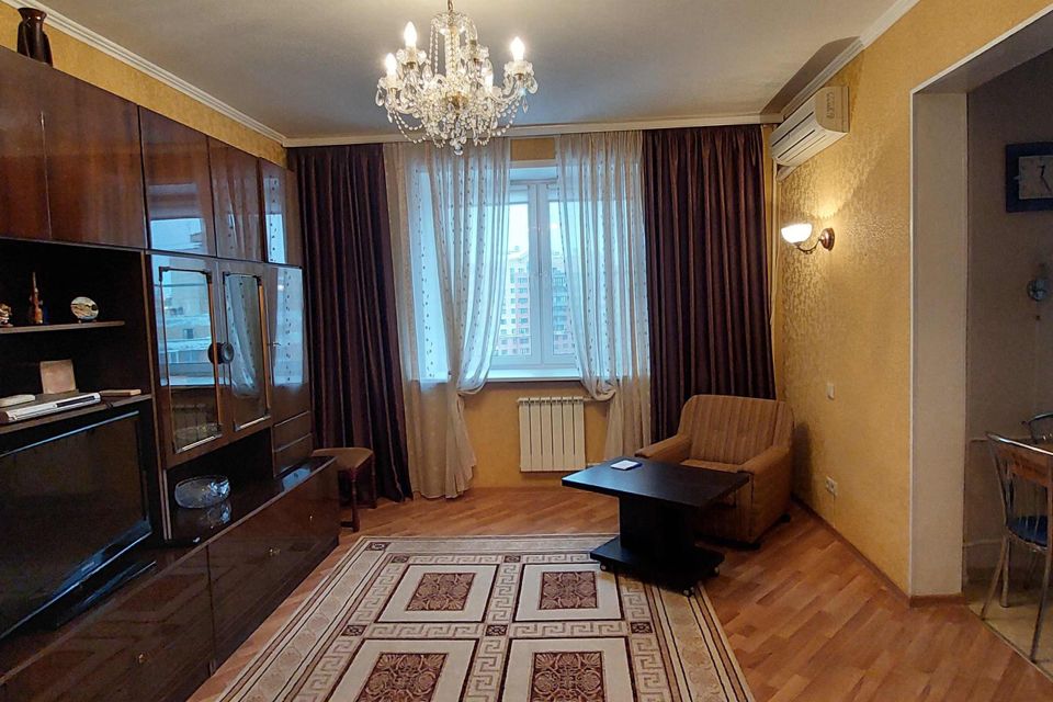 Продаётся 3-комнатная квартира, 69.8 м²