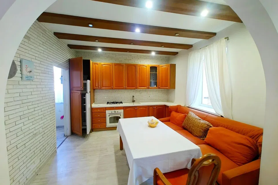Продаётся 2-этажный дом, 199.2 м²