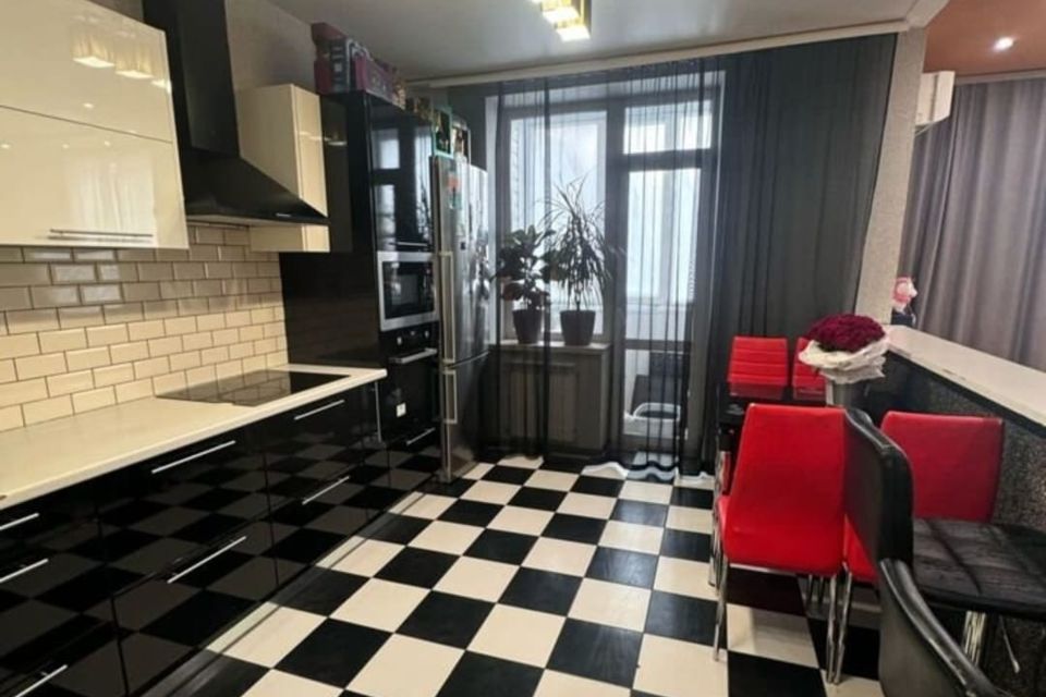 Продаётся 2-комнатная квартира, 72 м²