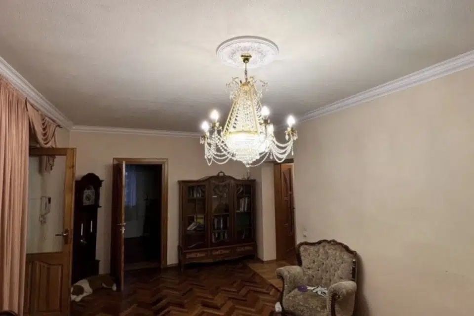Продаётся 4-этажный дом, 350 м²