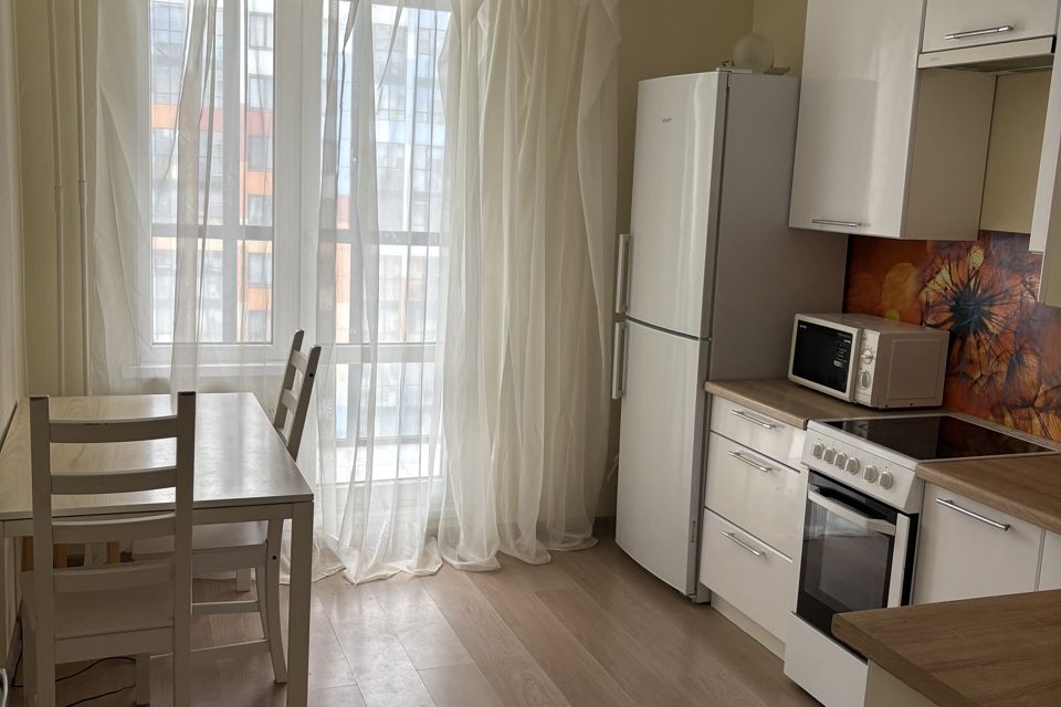 Продаётся 1-комнатная квартира, 37.4 м²
