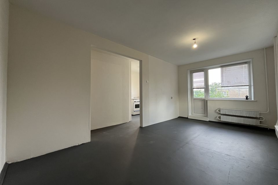 Продаётся 1-комнатная квартира, 30.4 м²
