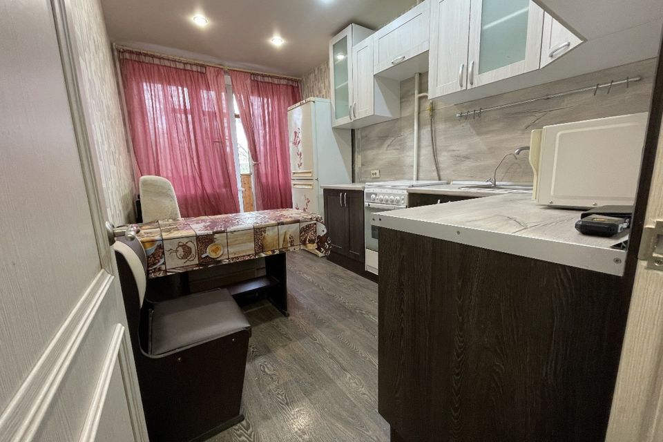 Продаётся 1-комнатная квартира, 35.9 м²