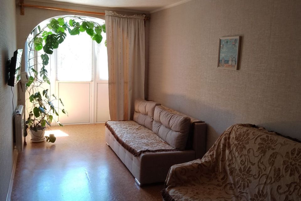 Сдаётся 2-комнатная квартира, 56 м²