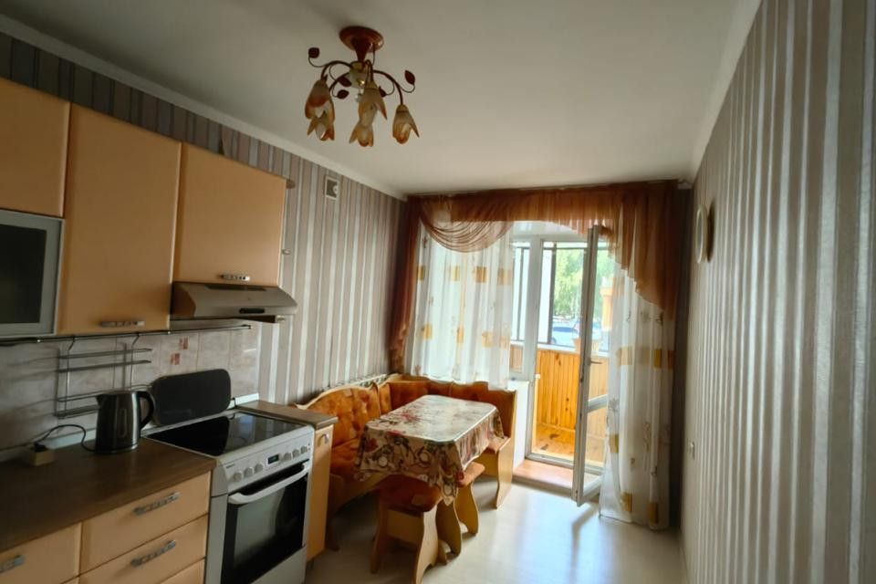 Продаётся 1-комнатная квартира, 41.9 м²