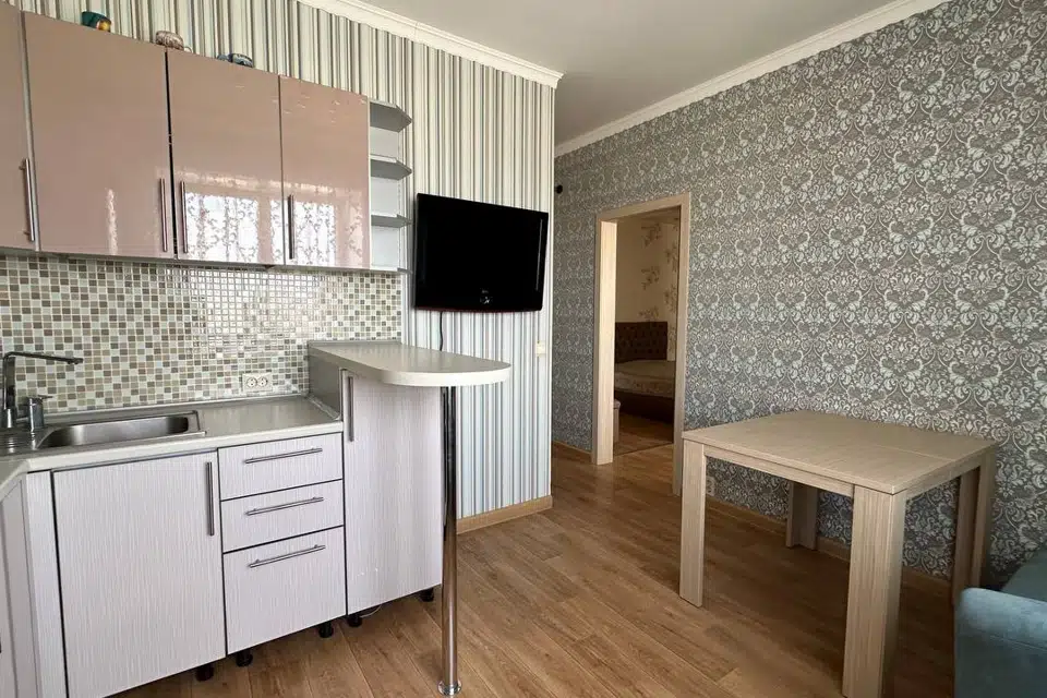 Продаётся 3-комнатная квартира, 137 м²