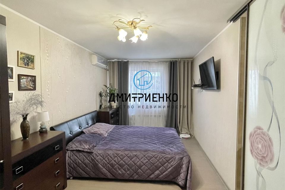 Продаётся 1-комнатная квартира, 37.9 м²