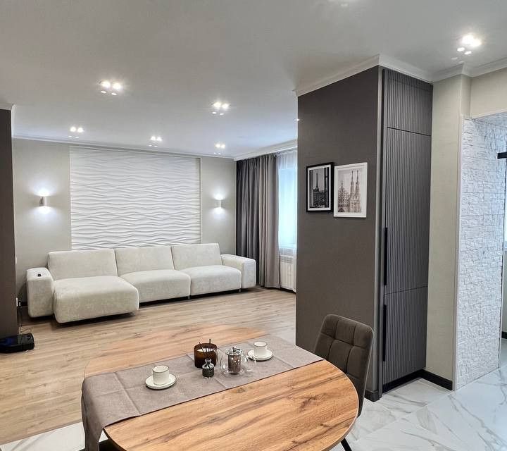Продаётся 2-комнатная квартира, 55.9 м²