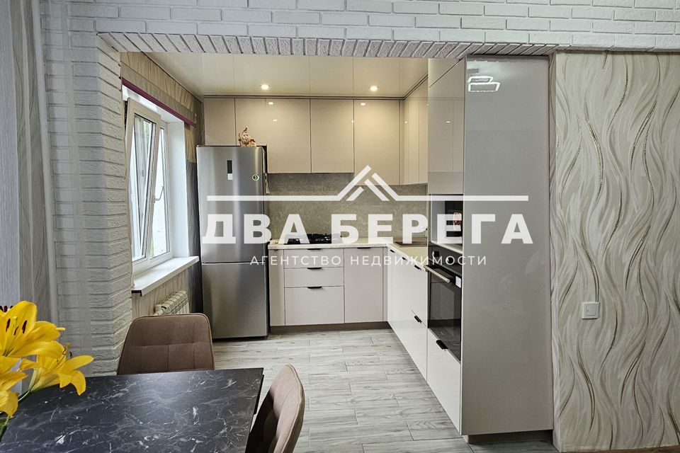 Продаётся 3-комнатная квартира, 58.9 м²