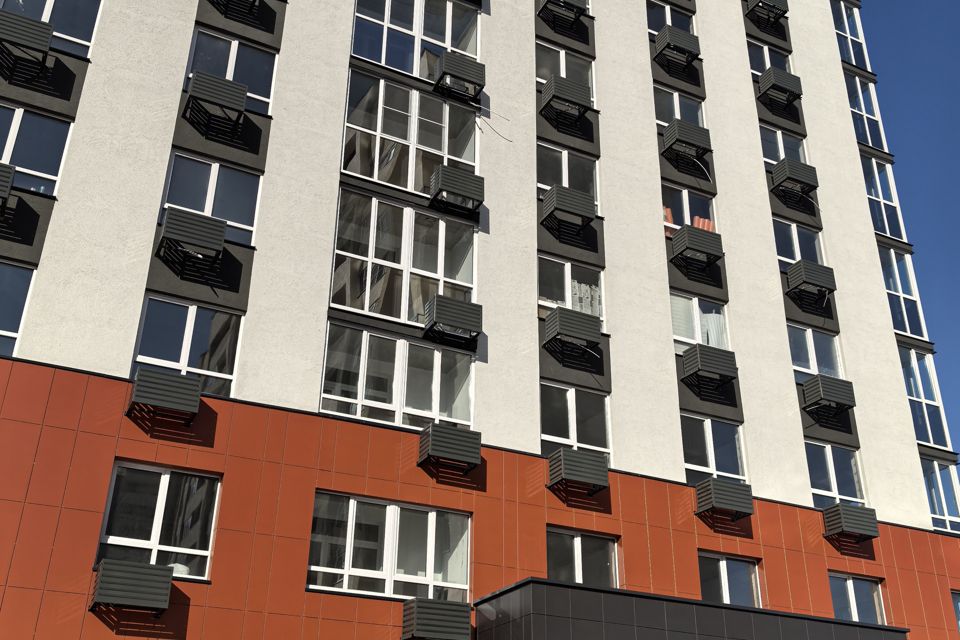 Продаётся 4-комнатная квартира, 90 м²