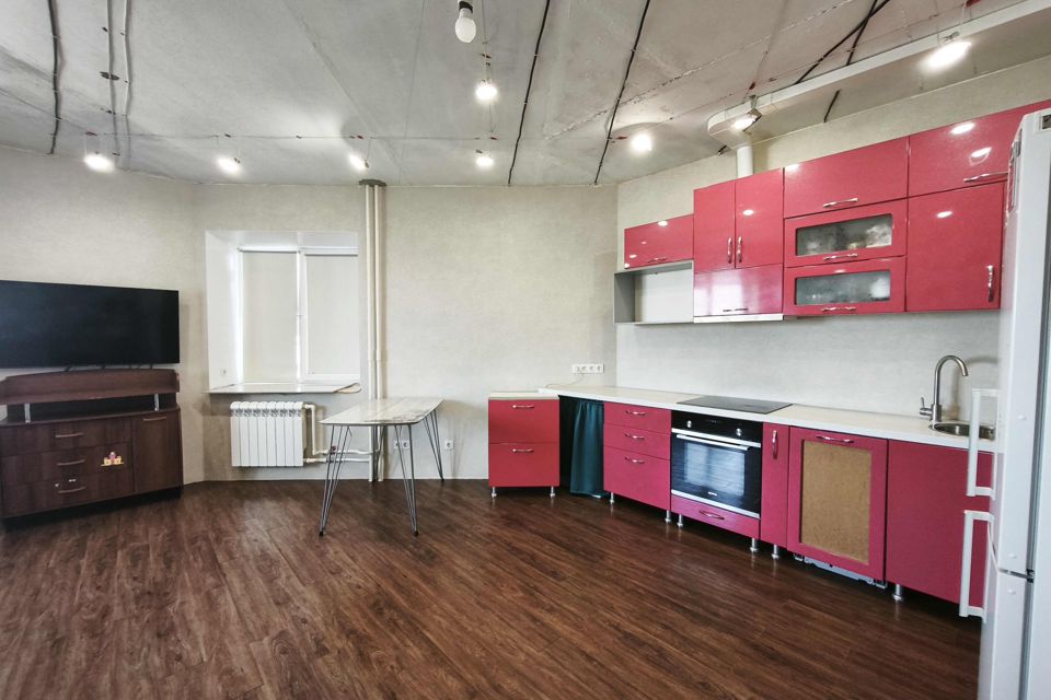 Продаётся 2-комнатная квартира, 75.5 м²