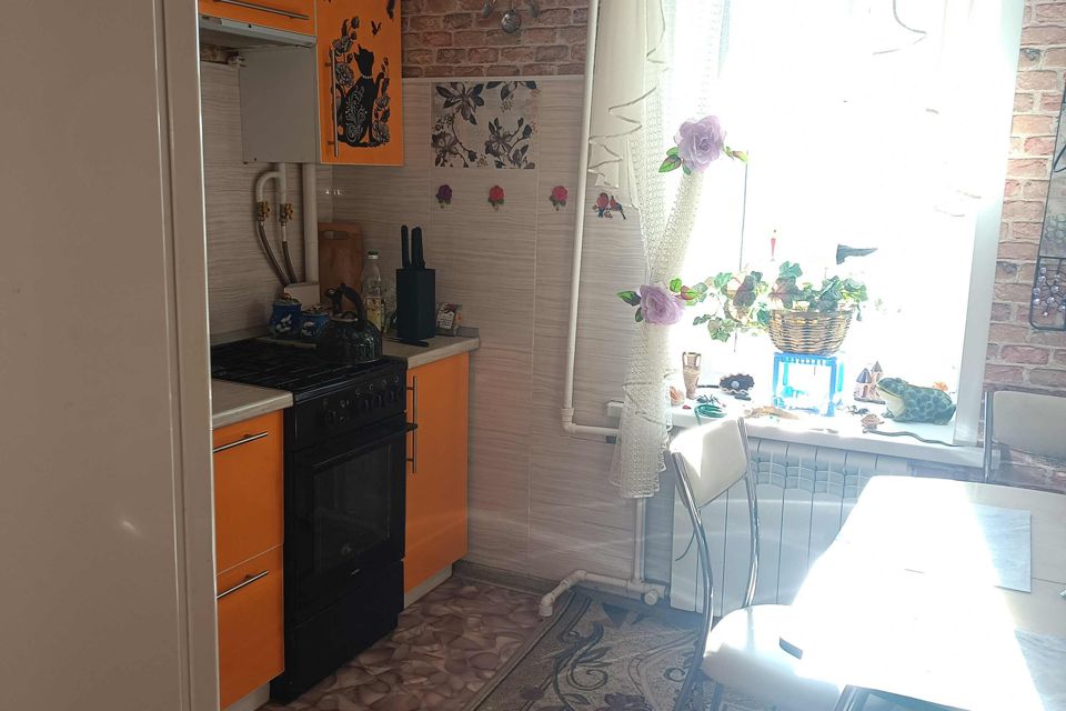 Продаётся 3-комнатная квартира, 61.4 м²