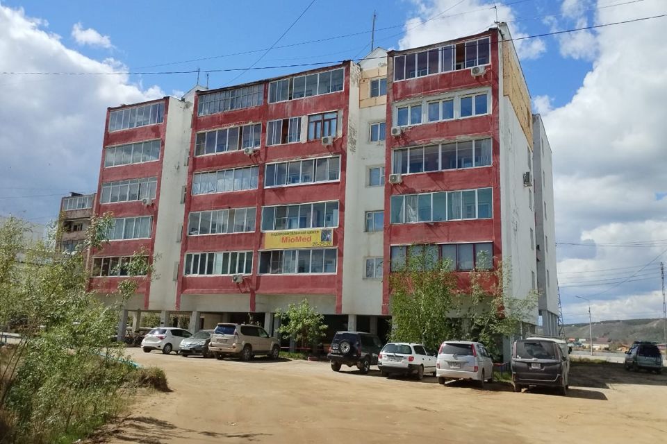 Продаётся 4-комнатная квартира, 100.1 м²
