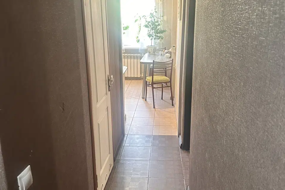 Продаётся 2-комнатная квартира, 43.8 м²