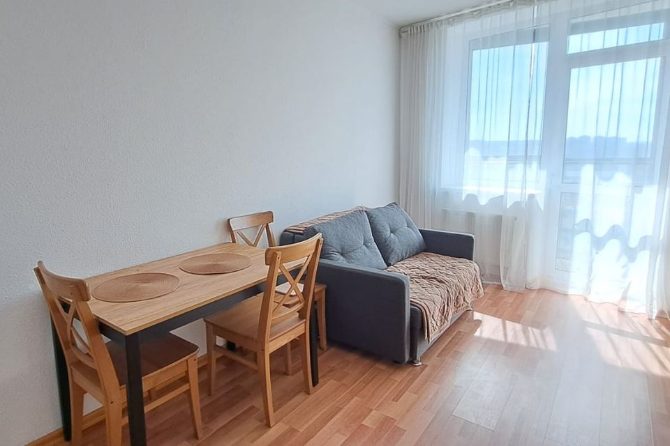 Продаётся 1-комнатная квартира, 42.7 м²