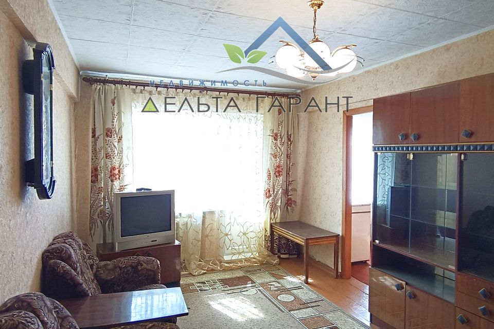 Продаётся 3-комнатная квартира, 55.6 м²