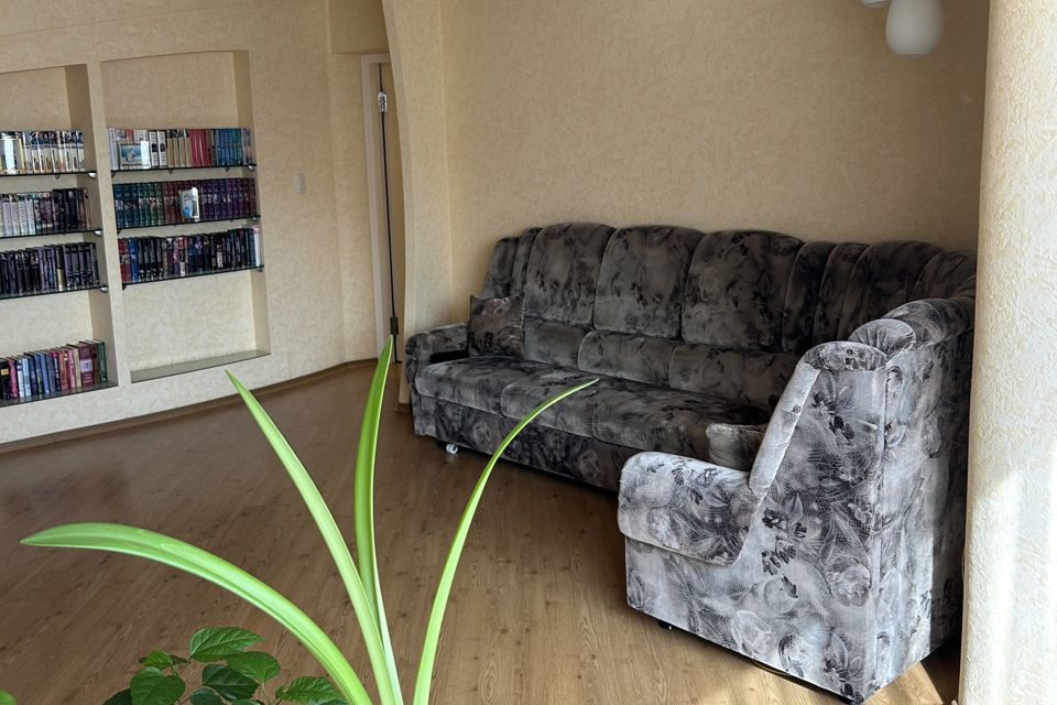 Продаётся 3-комнатная квартира, 62.5 м²