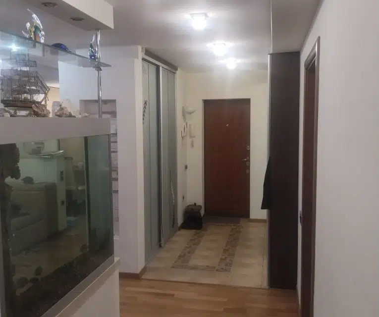 Продаётся 4-комнатная квартира, 78 м²