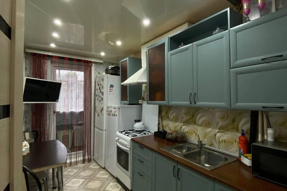 Продаётся 3-комнатная квартира, 58.3 м²