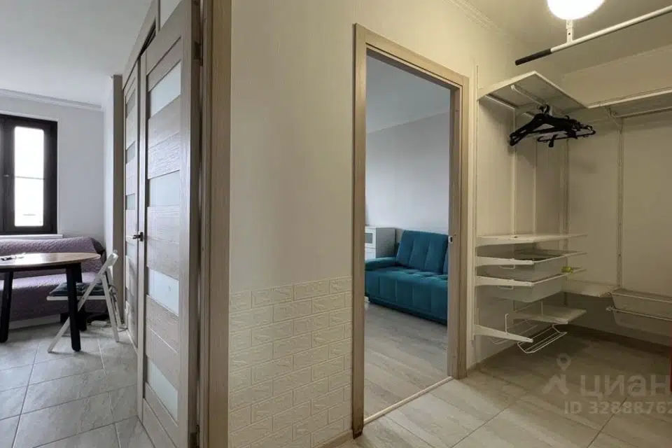 Продаётся 1-комнатная квартира, 37.4 м²