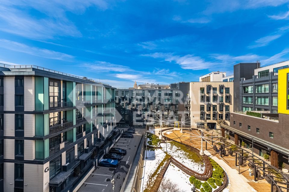 Продаётся 2-комнатная квартира, 116.5 м²
