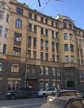 Продаётся 4-комнатная квартира, 112 м²