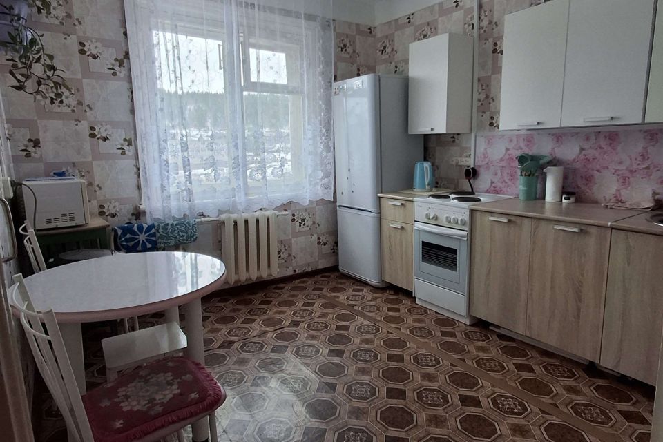 Продаётся 1-комнатная квартира, 35.8 м²