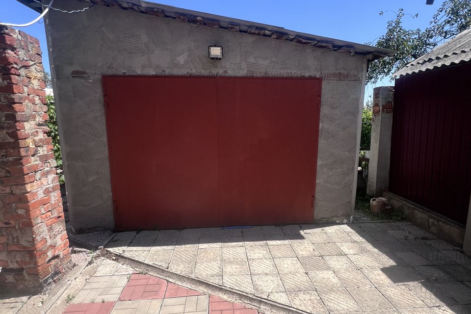 Продаётся 2-этажный дом, 260 м²