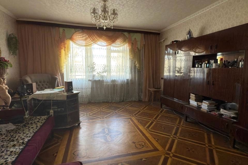 Продаётся 4-комнатная квартира, 80 м²
