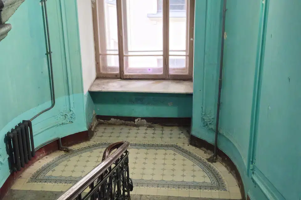 Продаётся 4-комнатная квартира, 175.5 м²