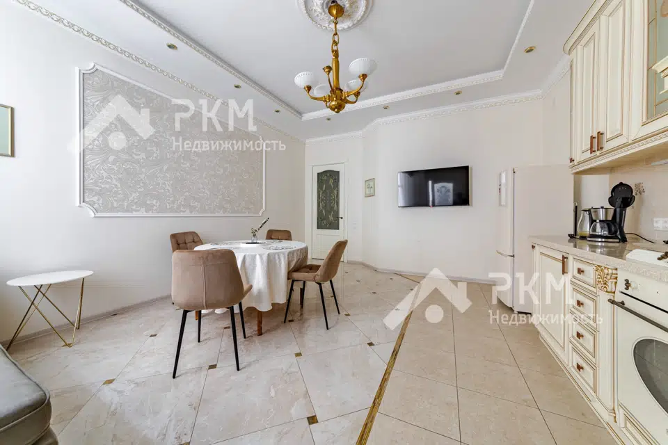 Продаётся 3-комнатная квартира, 108.1 м²