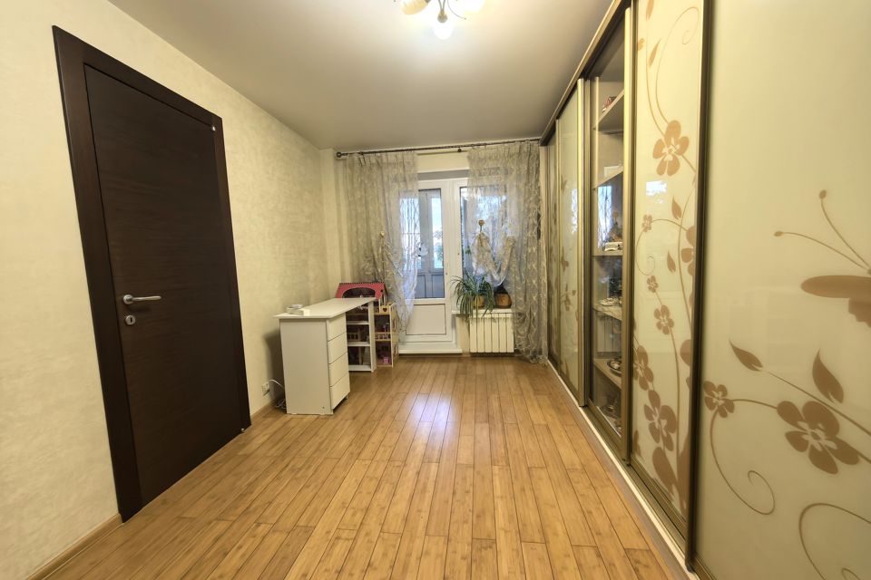 Продаётся 4-комнатная квартира, 85.8 м²
