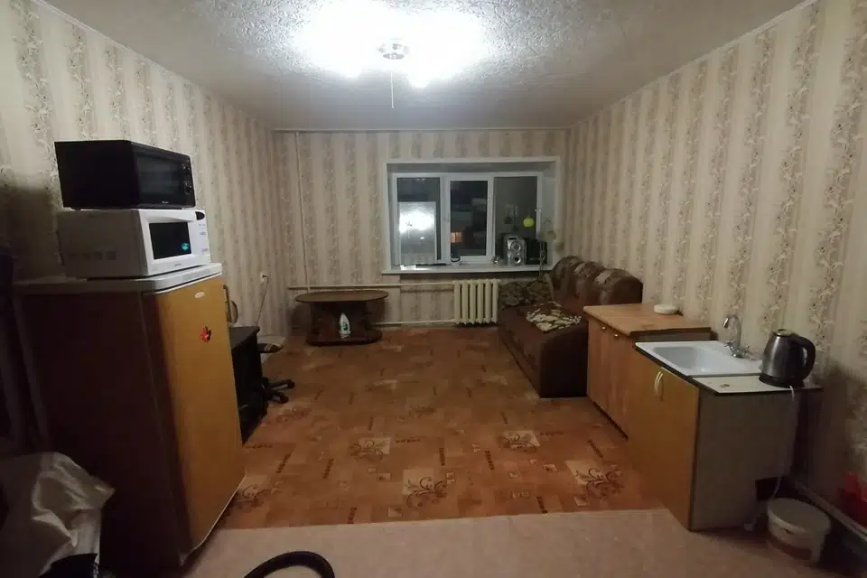 Продаётся комната в 1-комн. квартире, 19.3 м²