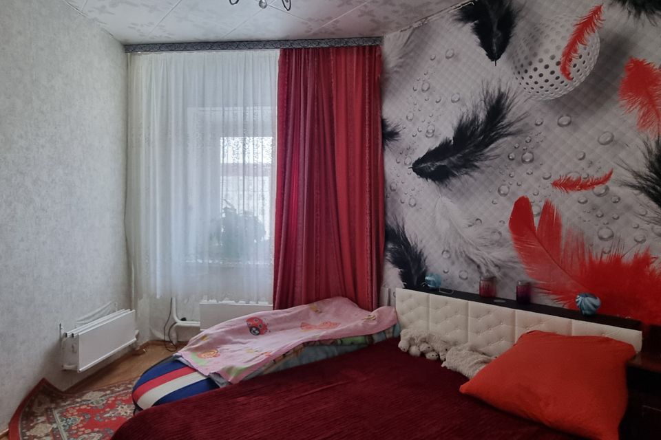 Продаётся 4-комнатная квартира, 92 м²