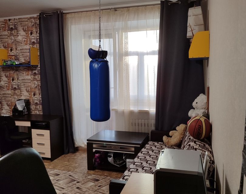 Продаётся 3-комнатная квартира, 72.6 м²