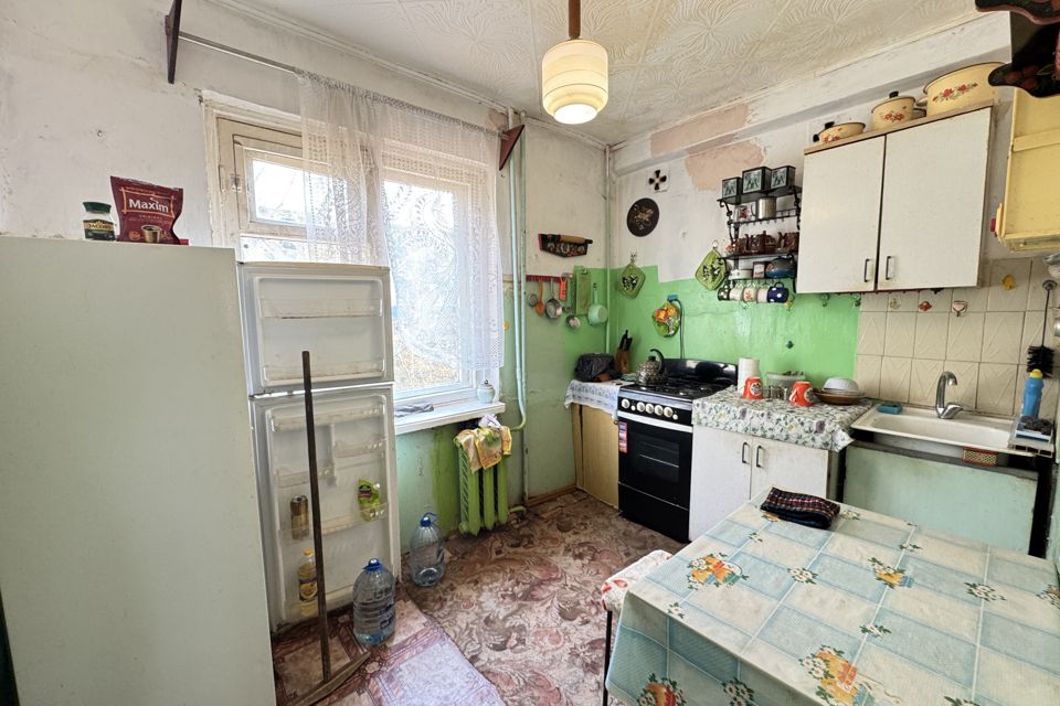 Продаётся 3-комнатная квартира, 59.4 м²