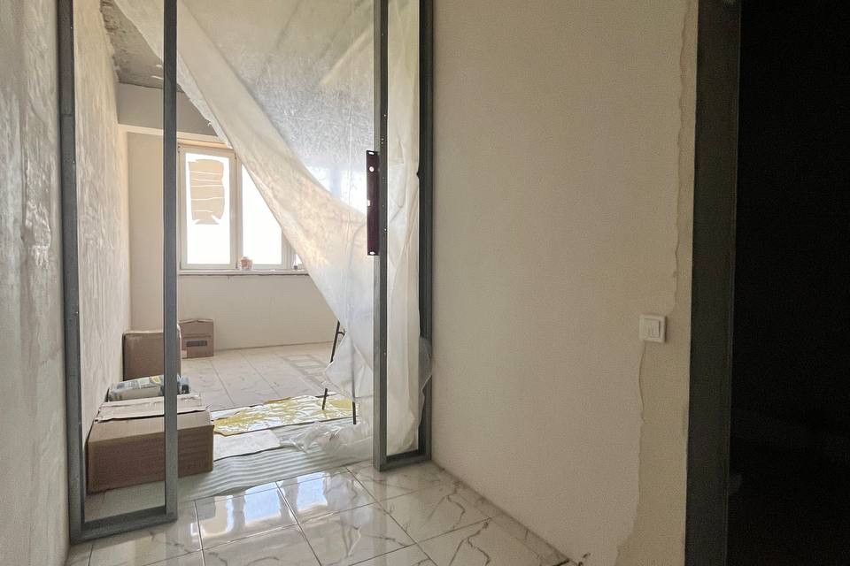 Продаётся 1-комнатная квартира, 58 м²
