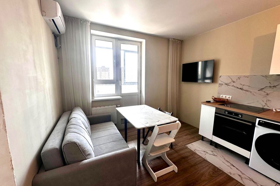 Продаётся 1-комнатная квартира, 42 м²